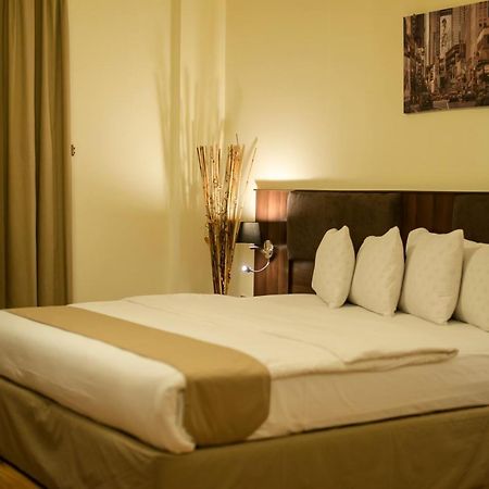 Weekend Hotel & Apartments Muscat Exterior foto