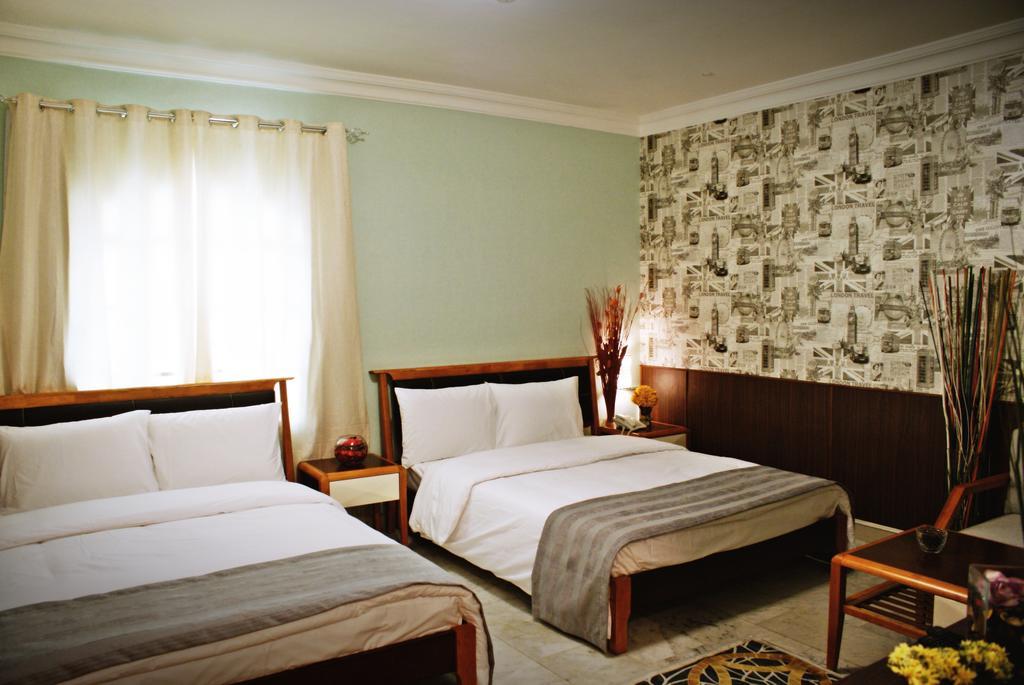Weekend Hotel & Apartments Muscat Exterior foto