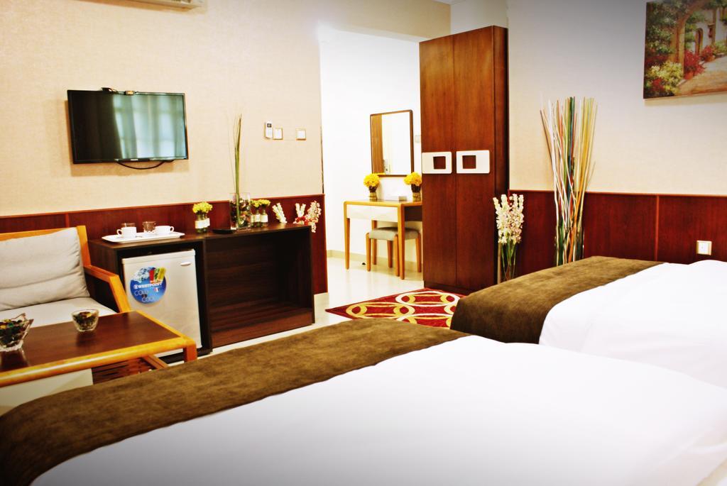 Weekend Hotel & Apartments Muscat Exterior foto