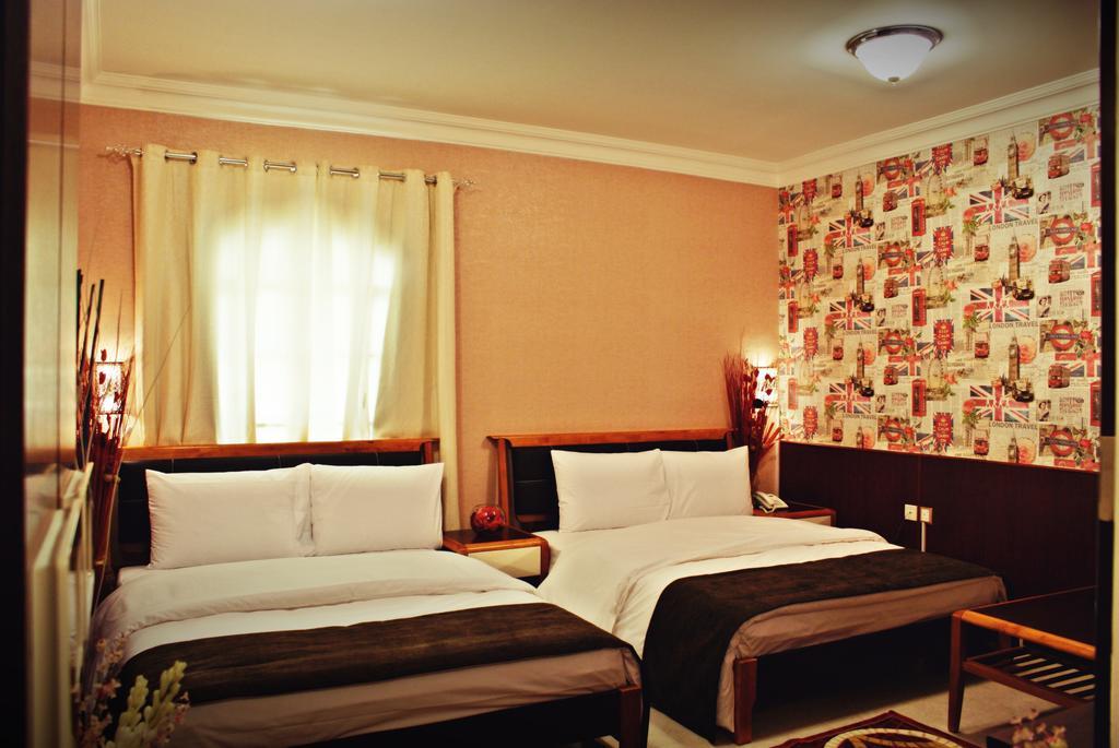 Weekend Hotel & Apartments Muscat Exterior foto