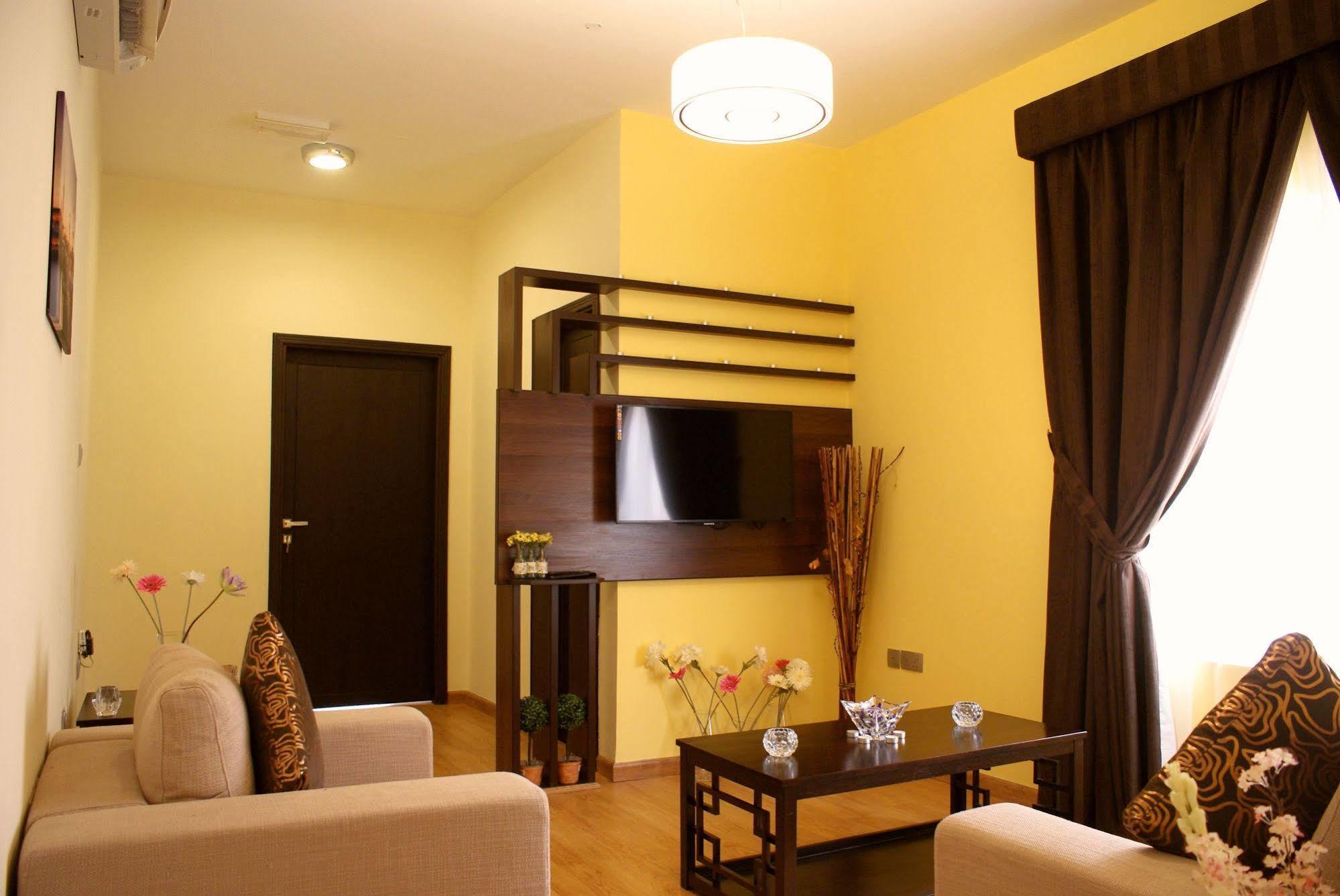 Weekend Hotel & Apartments Muscat Exterior foto