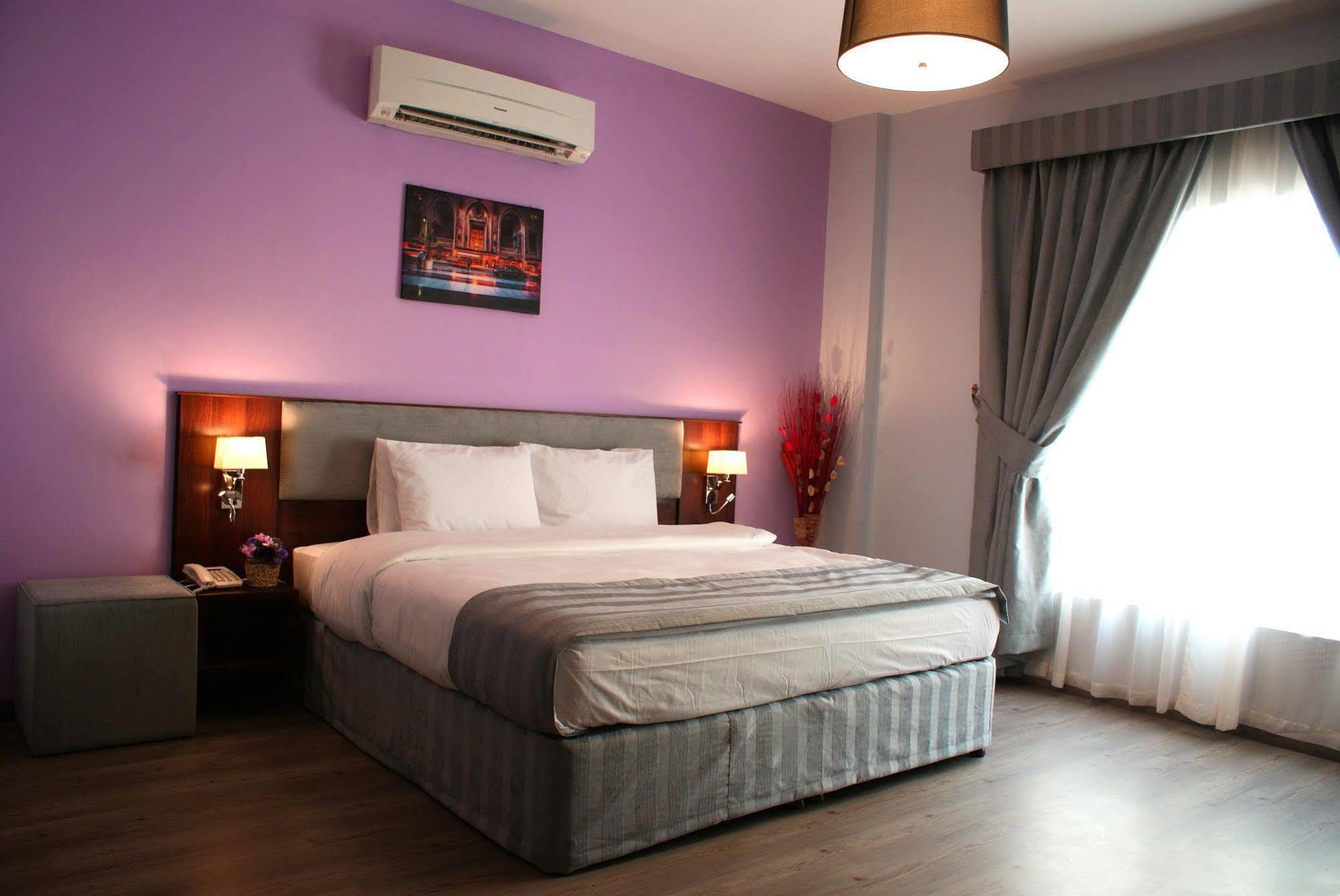 Weekend Hotel & Apartments Muscat Exterior foto
